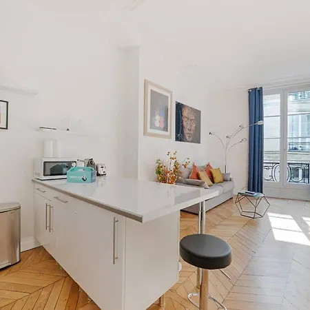 Luxe 1-br Gem Louvre & Opera * 파리